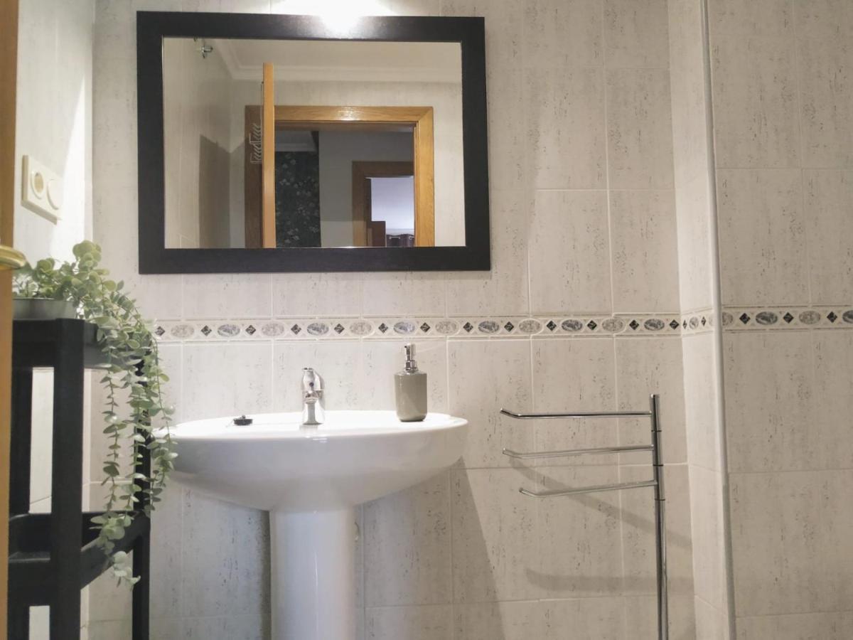 Apartamento En Oviedo,Wifi Luaran gambar