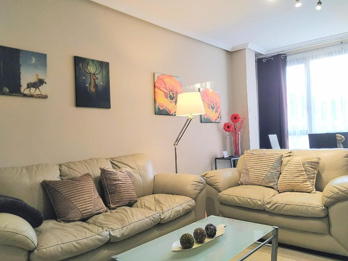 Apartamento En Oviedo,Wifi Luaran gambar