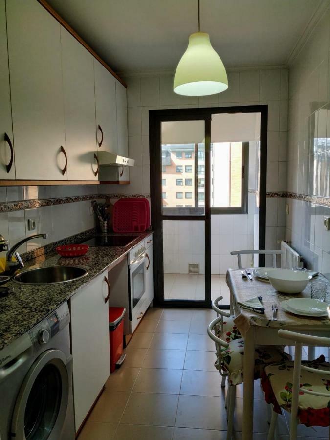 Apartamento En Oviedo,Wifi Luaran gambar